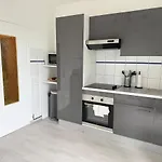 Spacieux - 5min Du Centre Apartmán *